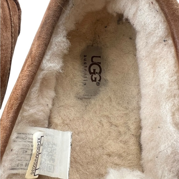 UGG Ascot Slipper (Men) Size 9, Used - Picture 5 of 8